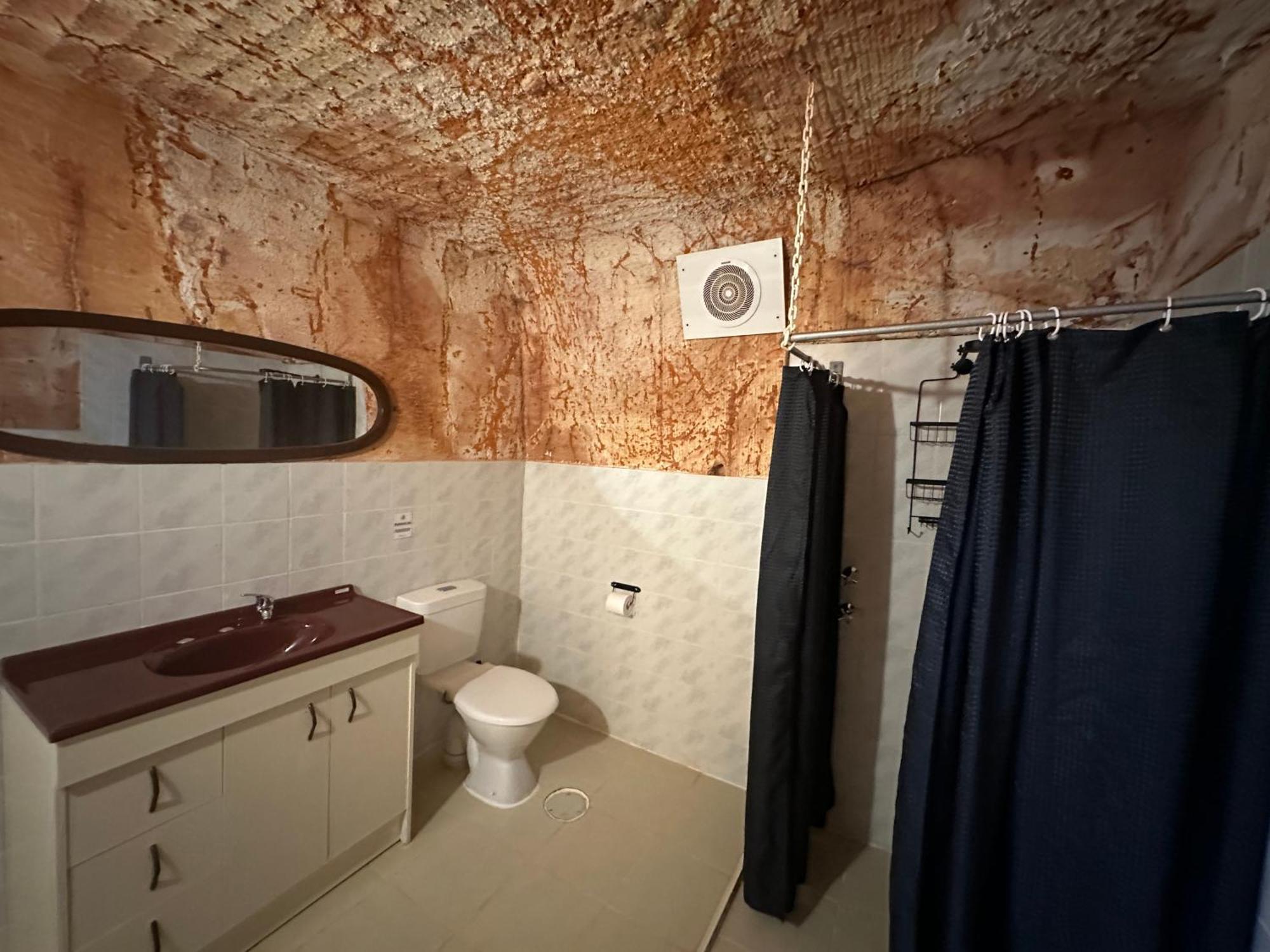 Coober Pedy Experience Motel Exteriör bild