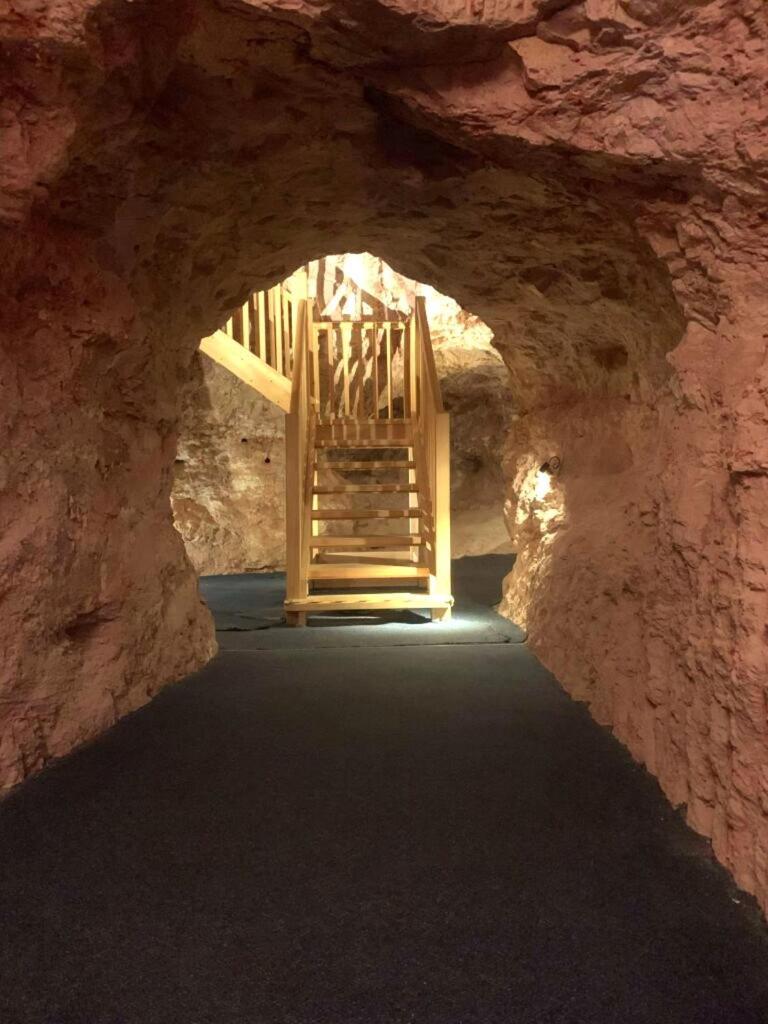 Coober Pedy Experience Motel Exteriör bild