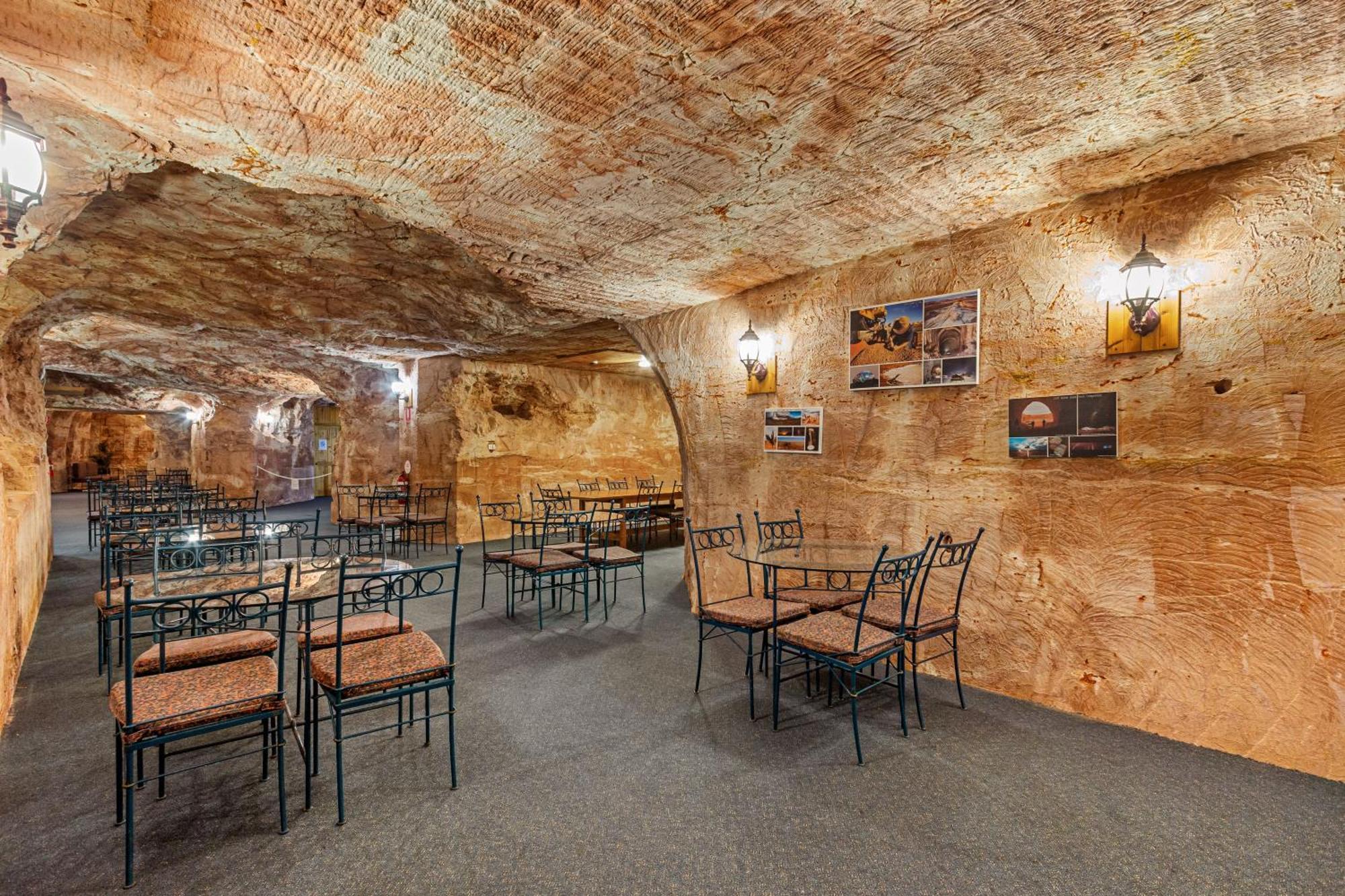 Coober Pedy Experience Motel Exteriör bild