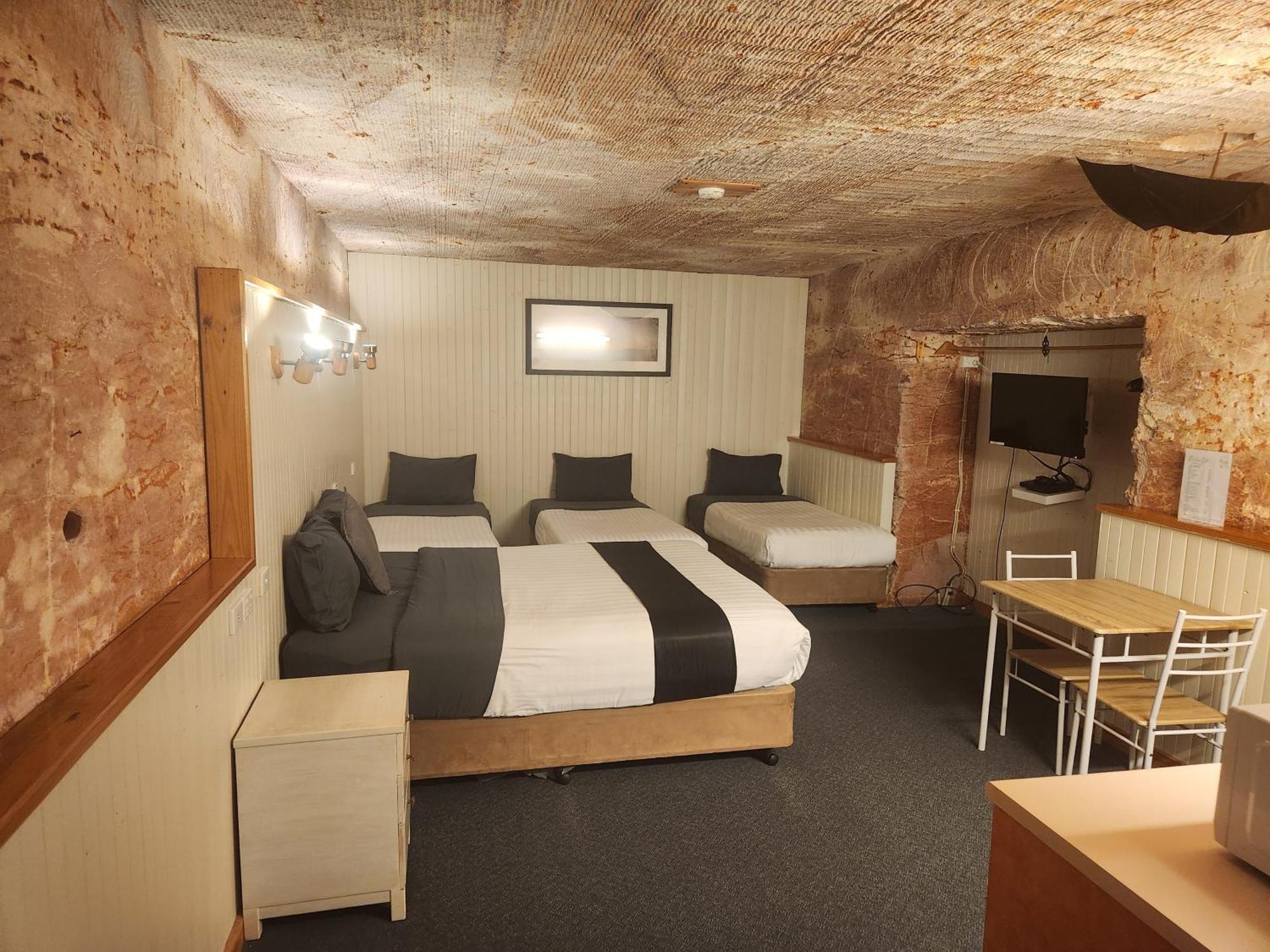 Coober Pedy Experience Motel Exteriör bild